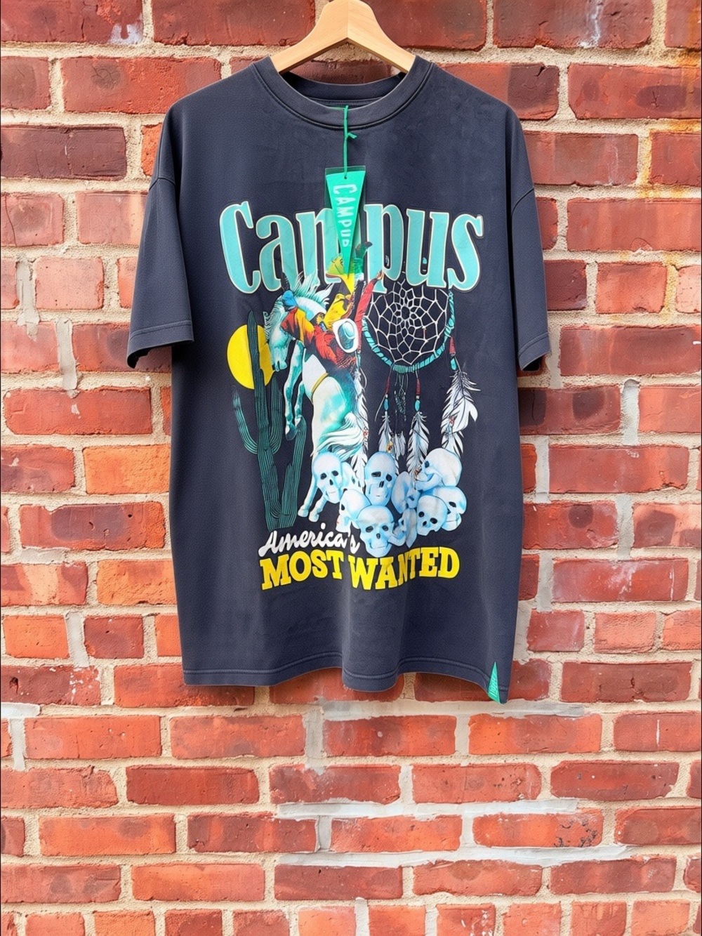 Men’s ' Black Graphic campus most wanted Tee - America's Most Wanted size large